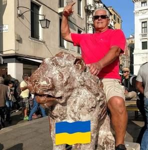 Meet your Posher, Gabe